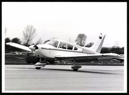 Photograph aircraft piper - aircraft,