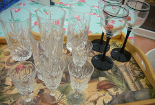 Bundle of assorted glass