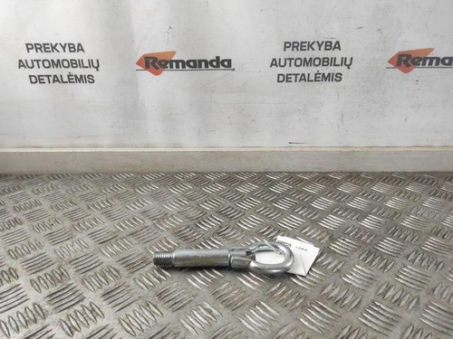 Polo van tow - tow, hook