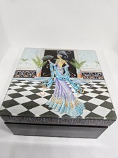 Art Deco 1920s style glass trinket jewellery box