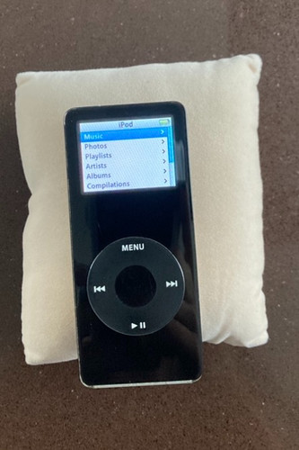 Vintage 4gb apple ipod - vintage, nano