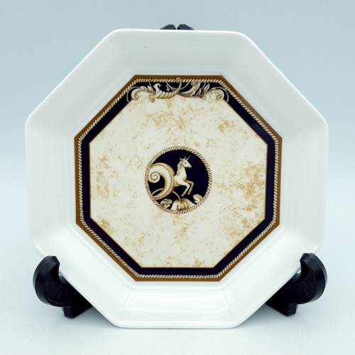 Wedgwood octagonal plate - octagonal, 5"