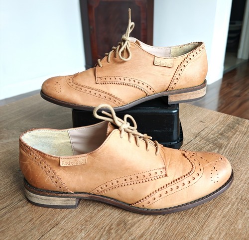 Red dead leather brogue - or,