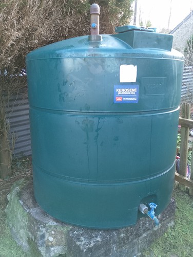 Plastic oil tank approx 1200 - plastic,
