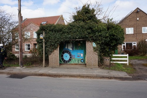 Photo 6x4 bus shelter - photo,