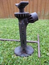 Dunlop LJ4 Antique Cast Iron Metal Car Jack,  With Handle, CWTS 7 1/2