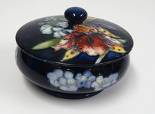 WILLIAM MOORCROFT SMALL LIDDED