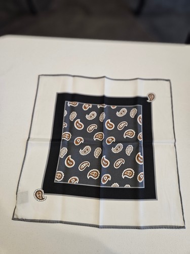 Jos bank pocket square - jos.a.bank,