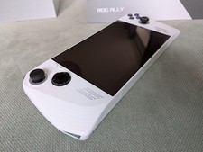 Rog Ally Z1 Extreme 2TB With