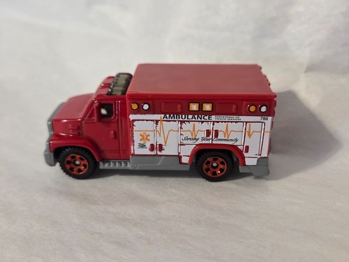 Matchbox ambulance 2017 - matchbox,