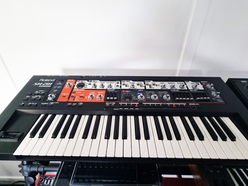 Roland 201 synthesizer - roland,