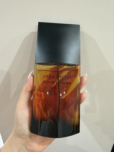 Issey miyake noir amber eau - noir, de