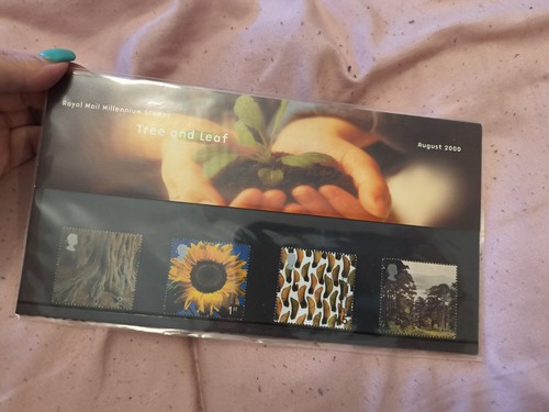 Royal mail mint presentation - royal,