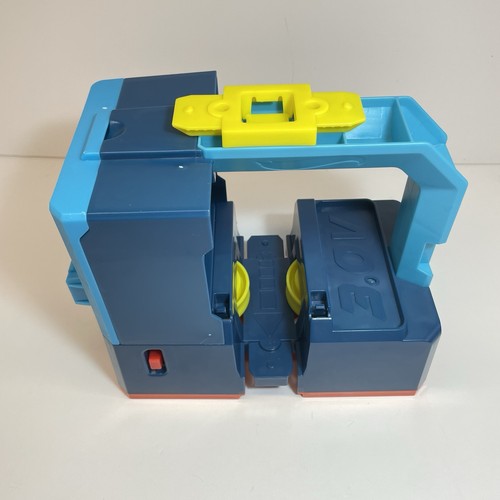 Hot wheels track car booster - track,