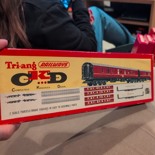 Triang ckd r387 pair - triang, of