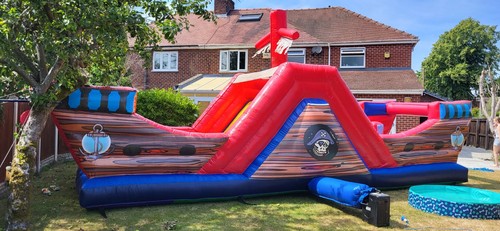 33ft commercial bouncy castle - 33ft,