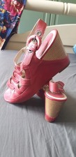 Ladies Clarks Wedge sandals size 6 Raspberry red Leather Stunning 