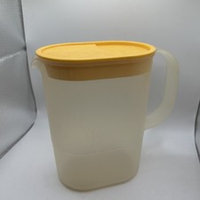 Vintage TUPPERWARE YELLOW LID