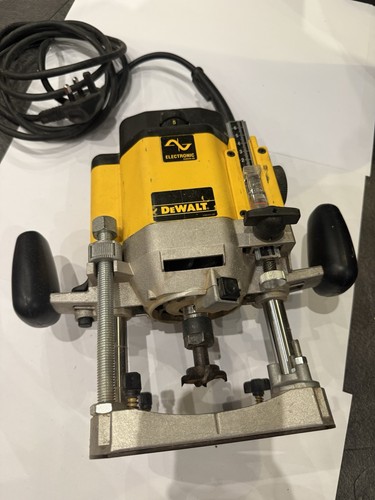 Dewalt dw625e plunge router - dw625e,