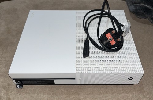 Xbox one 1tb console - xbox, s