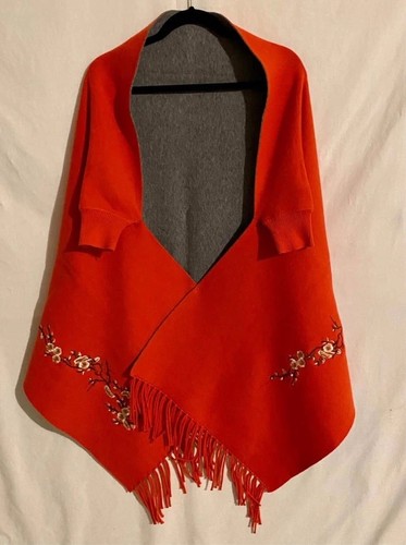 Red gray reversible - &, batwing