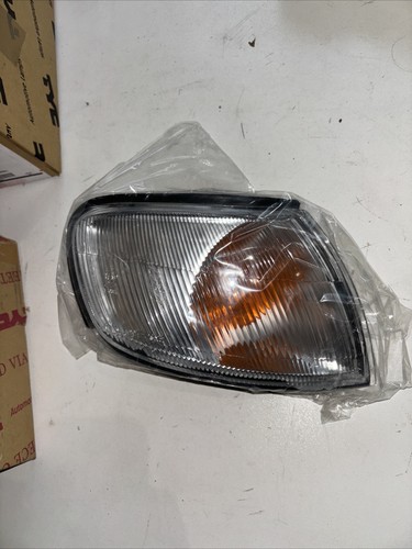 Nissan almera n15 front right - almera,