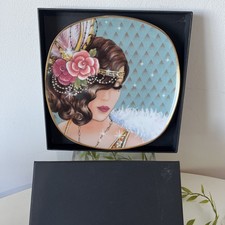 Vintage Clintons Art Deco Lady
