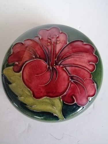 Vintage moorcroft red hibiscus - moorcroft,