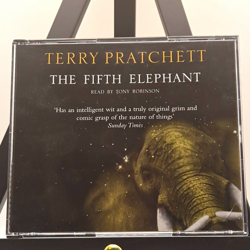 Terry pratchett the fifth - pratchett,