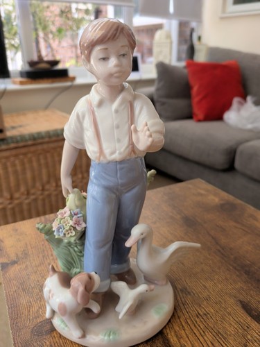 Nadal valencia figurine - valencia,