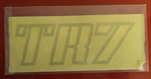 Nos genuine triumph tr7 bonnet - tr7,