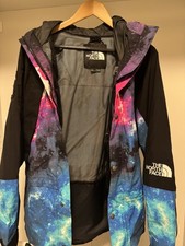 North Face Invincible