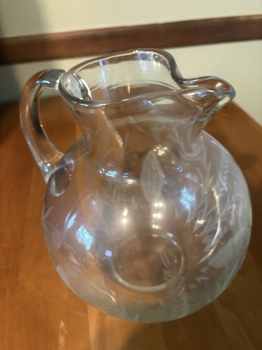 Tiffany hand blown pitch - hand,