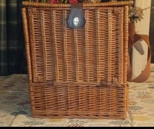 Bnwot Stunning Picnic Hamper