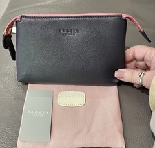 RADLEY- CHANTRY -QUIRKY