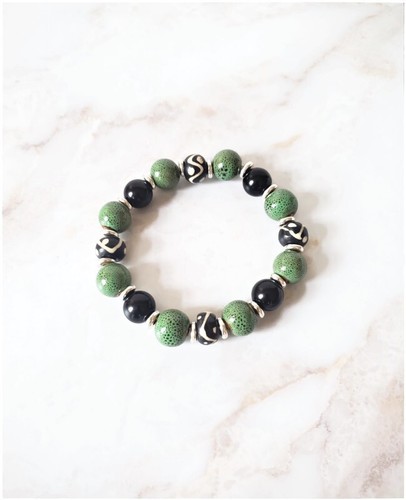 Men green black beaded - green,