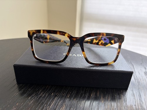 100 authentic prada - 100%,