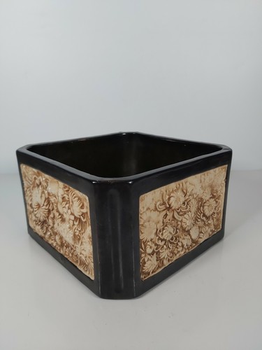 Bretby art pottery carved - bretby,