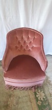 Button Back Peachy Pink Cover on a Soft Semi-Tube Bedroom Chair (D)
