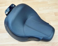 Harley M8 Softail Deluxe Solo