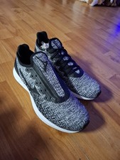 Mizuno Black White Lace Up