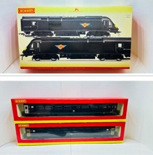 Hornby R2705 OO Gauge Class 43 HST Grand Central + 2 Extra Coaches DCC Fitted