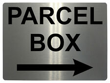 983 PARCEL BOX Arrow Right