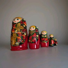 Large Vintage Hand Painted Red Strawberry Wooden Russian Nesting Dolls 5 Pc Set 