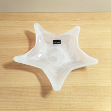 Parlane Dish, White Swirl