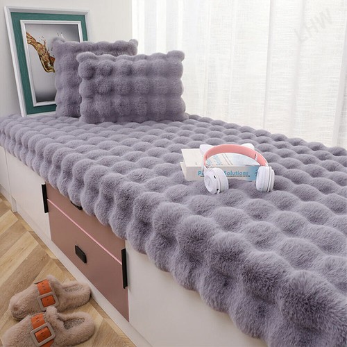 Fluffy sofa couch - slip, cover