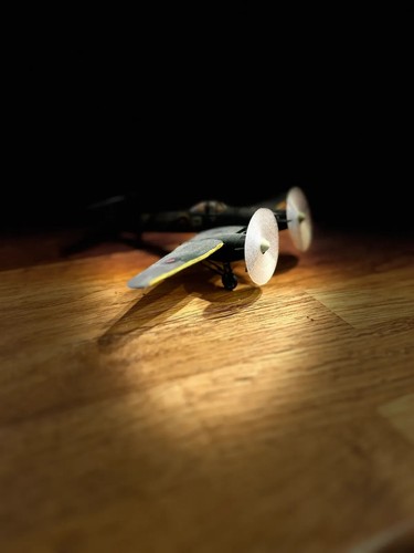 Model blurred spinning