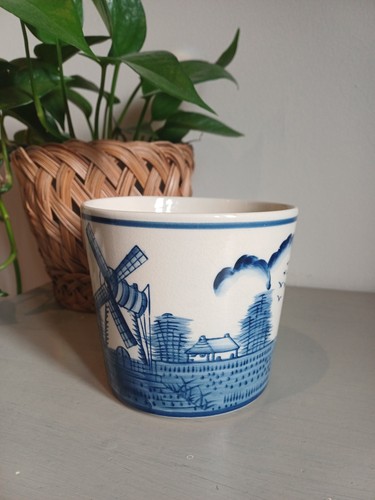Delft vintage style planter - style,
