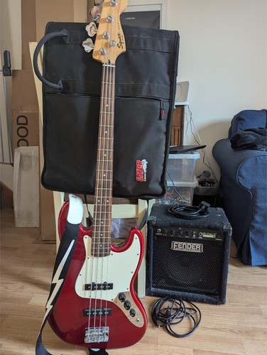 Squire affinity bass - squire,
