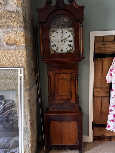Beautiful traditional longcase - beautiful,